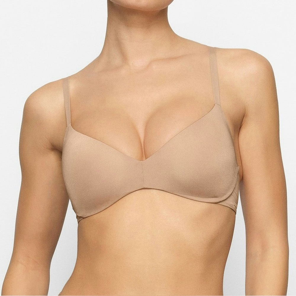 SKIMS Ultimate Push-Up Plunge Bra In Clay Brown NEW Size 36D
